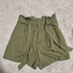Banana Republic Olive Green Women's Paperbag Shorts